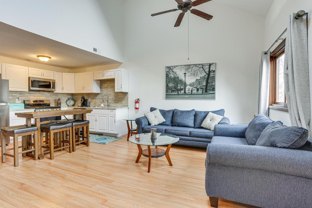 Vernon Township Condo With Balcony Near Ski Lifts! Bagian luar foto