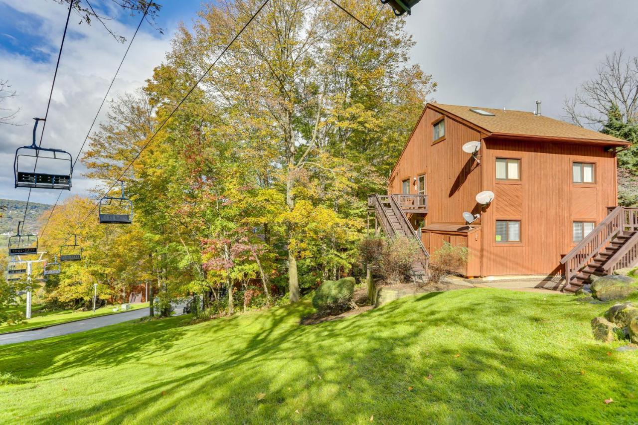 Vernon Township Condo With Balcony Near Ski Lifts! Bagian luar foto