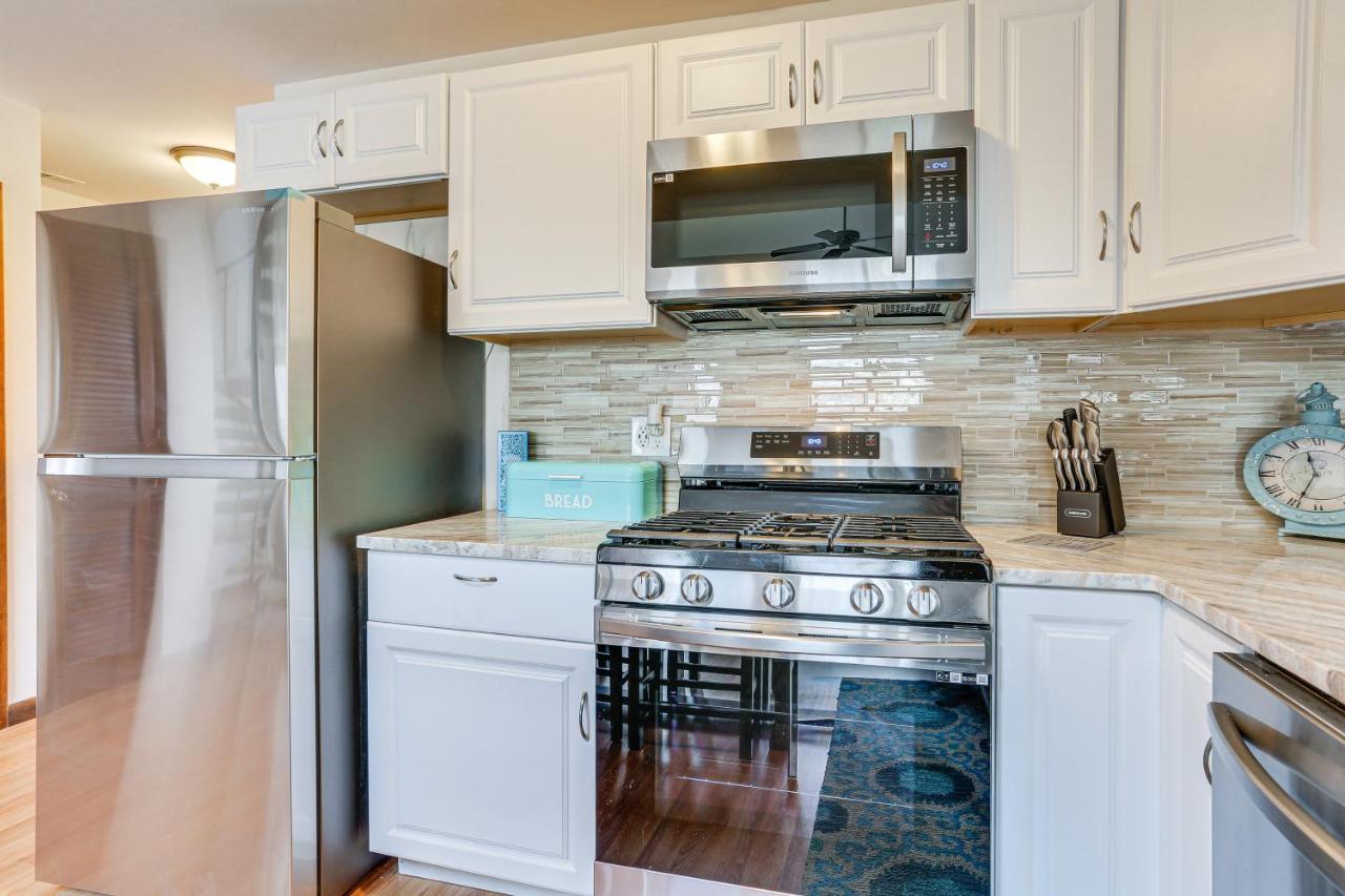Vernon Township Condo With Balcony Near Ski Lifts! Bagian luar foto